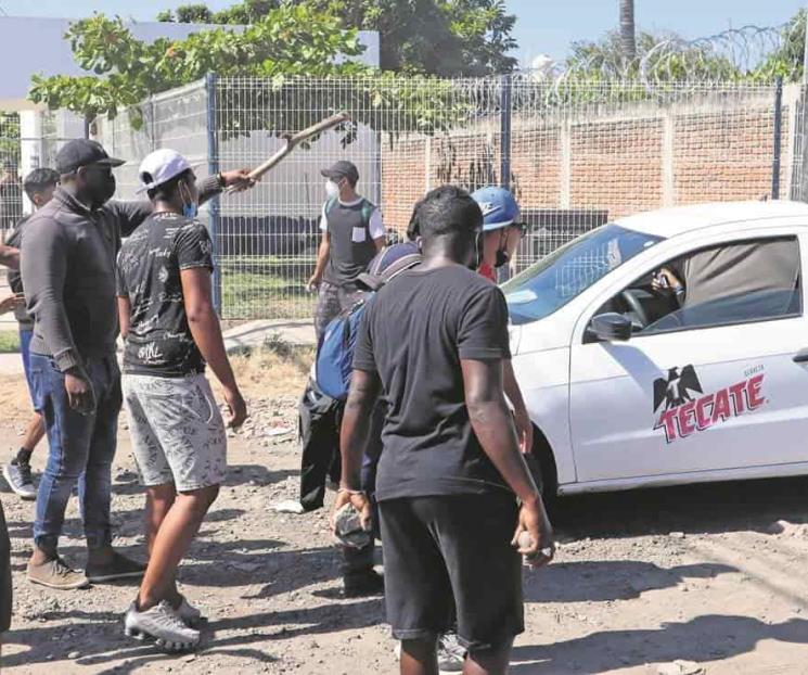 Deberán migrantes pagar pasaje para ir a cita de INM