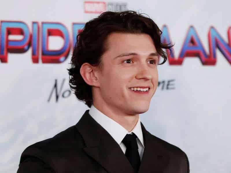 Tom Holland revela cuál es su futuro en Marvel
