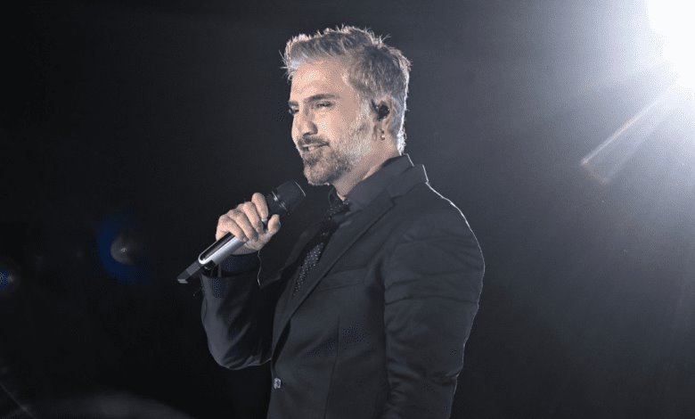 El Potrillo ofrece primer show tras muerte de su padre