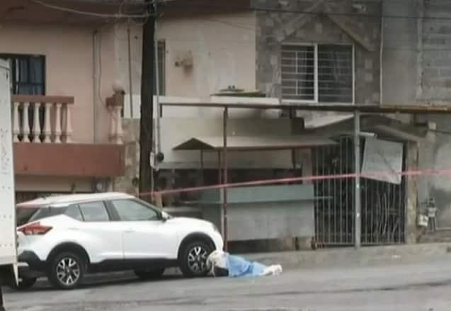 Ejecutan a 2 hombres en Escobedo