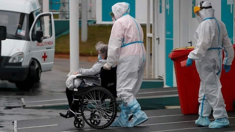 Podría EU llegar al millón de casos Covid al día por ómicron