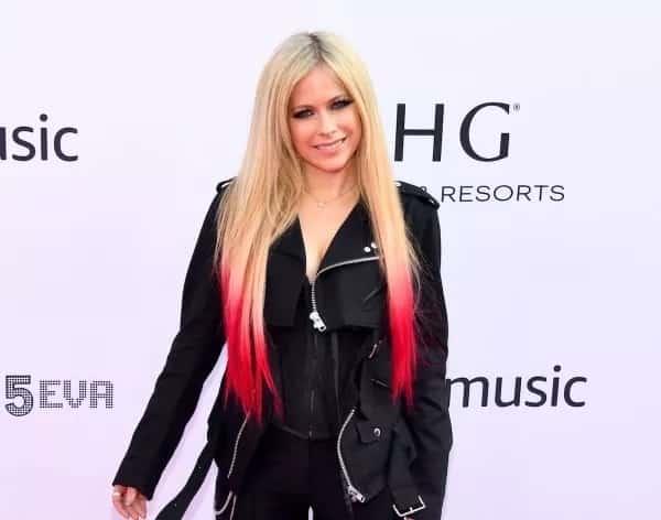 Canción de Avril Lavigne se convertirá en una película