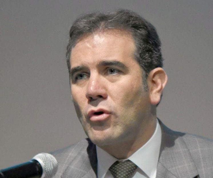 Crece repudio contra INE por revocación