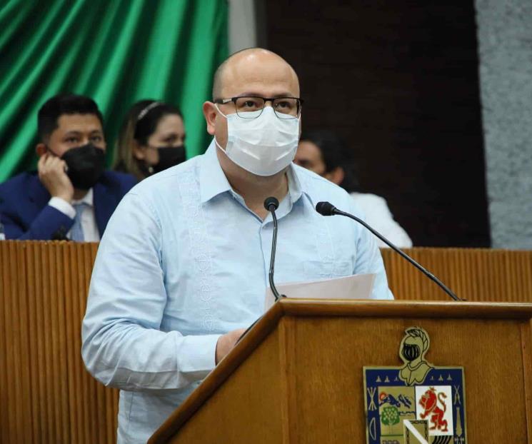 Piden panistas a Infonavit rescatar casas