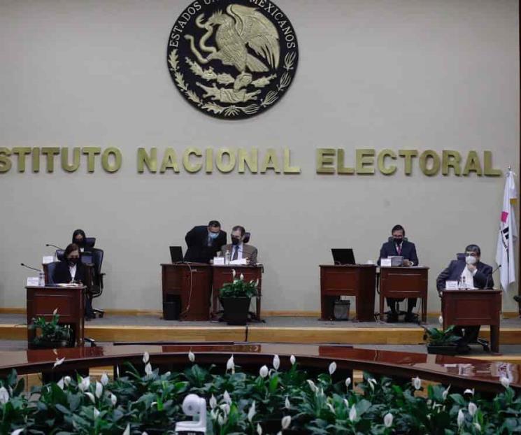 El INE hará lo que tribunales determinen