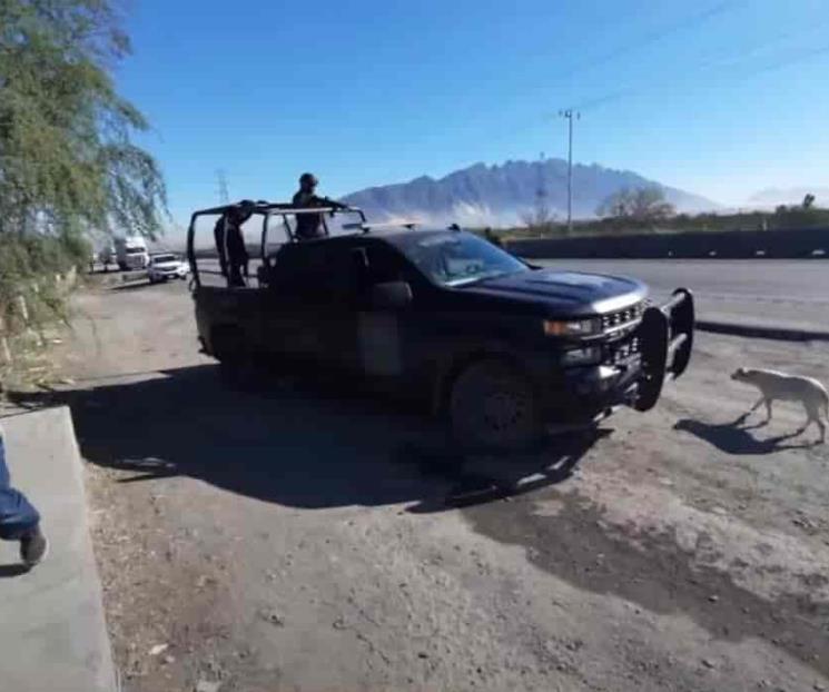 Asaltan restaurante y balean a empleado