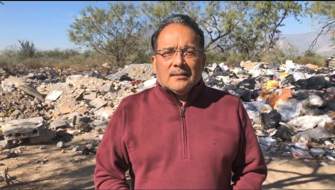 Acude Mijes a clausura de predio usado como tiradero