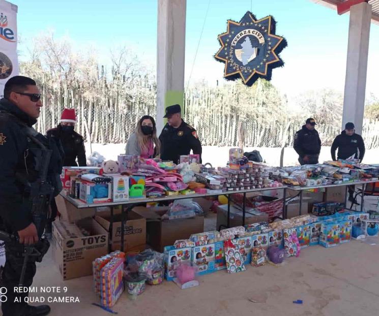 Entrega Fuerza Civil juguetes a menores