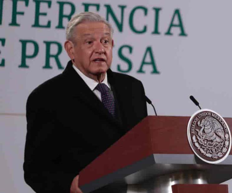 Sugiere AMLO encuestas para hacer revocación