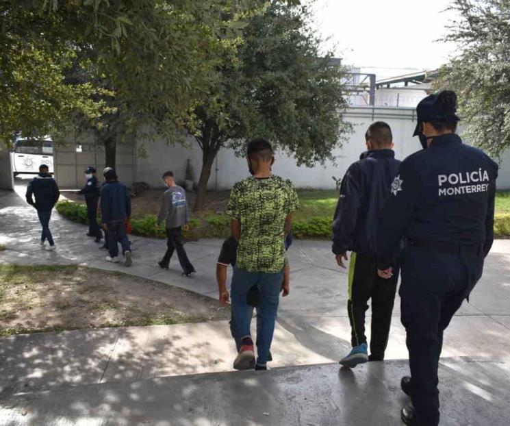 Les dan libertad como regalo navideño a 17 detenidos