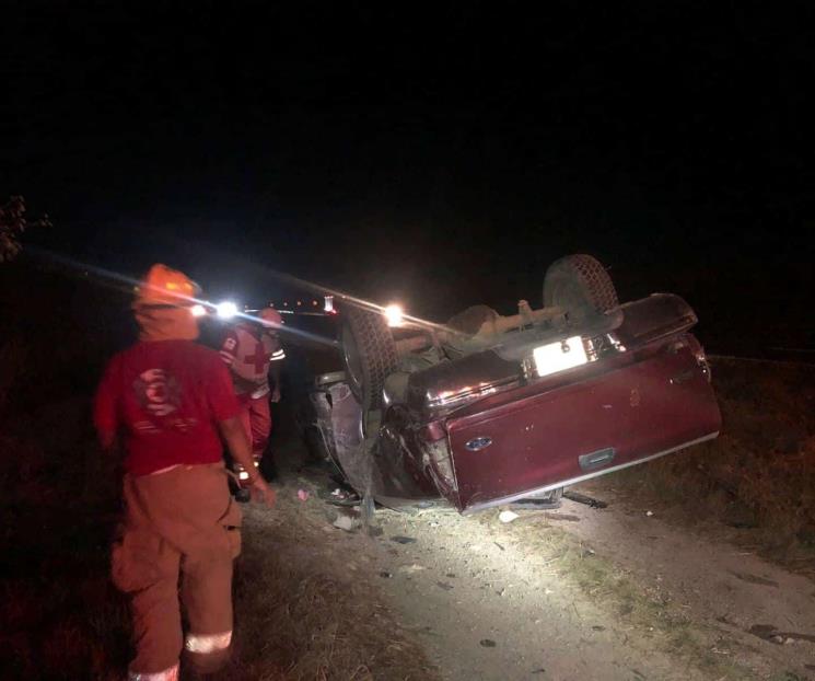 Encuentran camioneta abandonada en Montemorelos