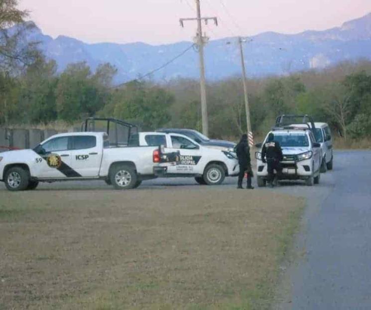 Detienen a hombres armados