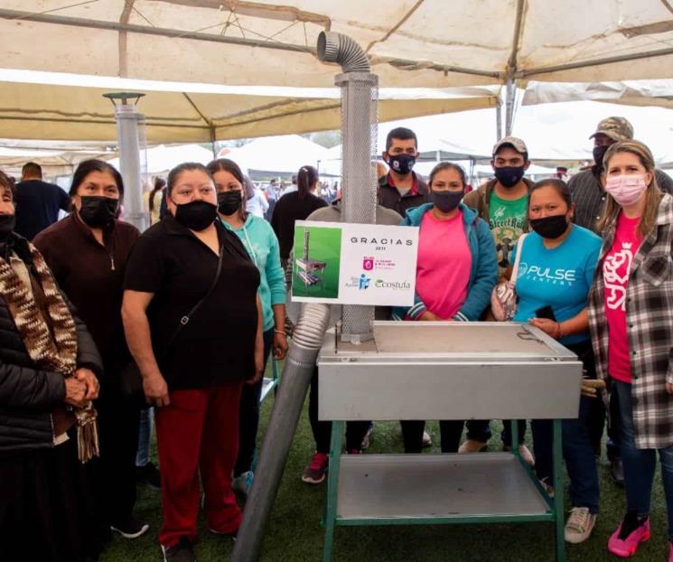 Entregan estufas ecológicas