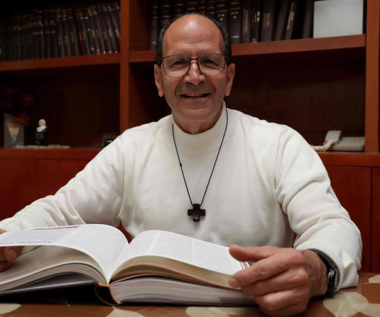 En AMLO hay rasgos de santidad, pero no lo valoran