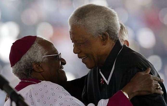 AMLO lamenta muerte de Desmond Tutu