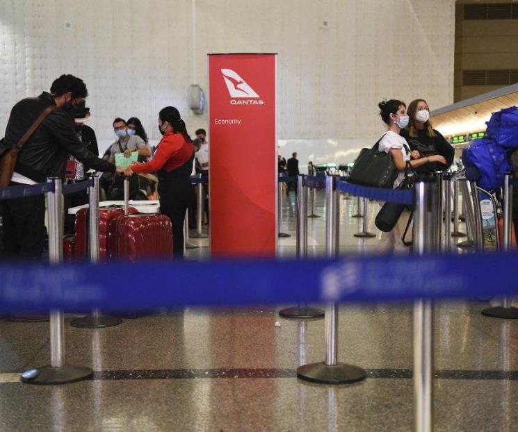 Cancelan más de mil vuelos en EU sólo el lunes por ómicron