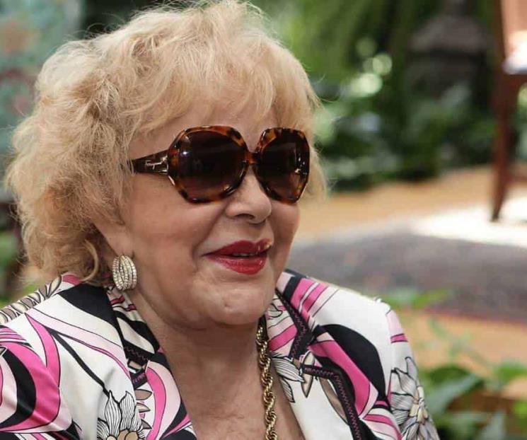 Silvia Pinal responde bien el tratamiento