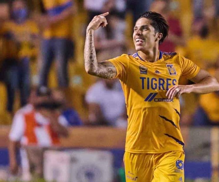 Carlos Salcedo podría salir de Tigres