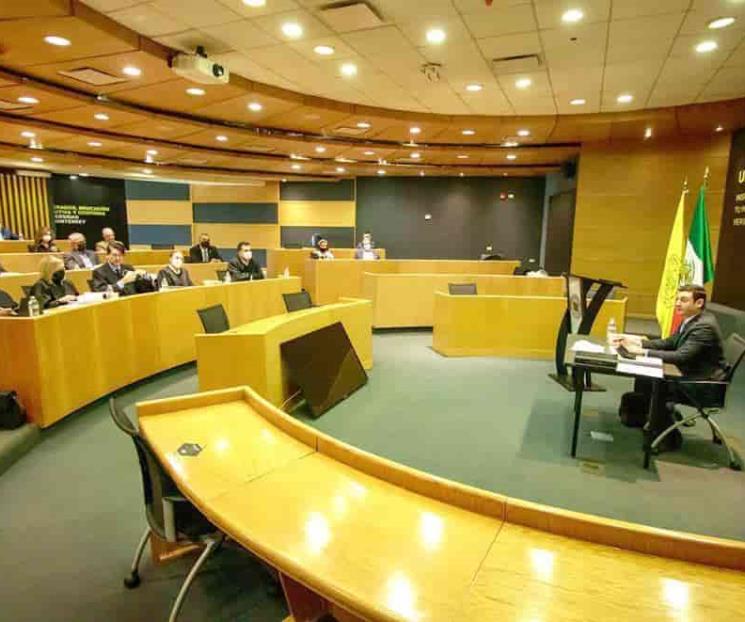 Tiene UdeM su primer graduado de doctorado