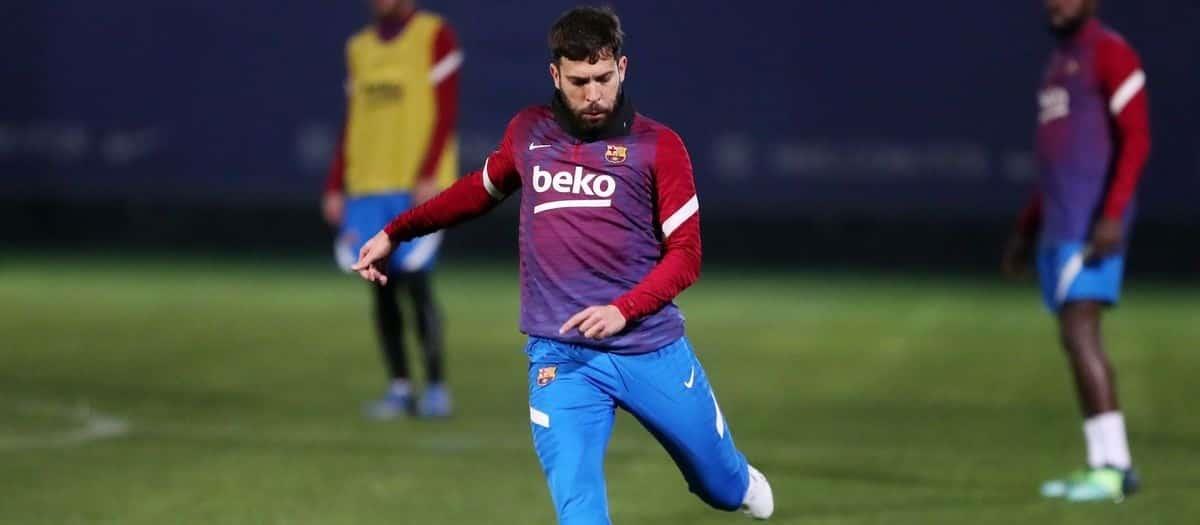 Jordi Alba del Barça tiene Covid-19