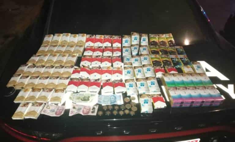 Detenido en el momento que robaba una tienda de conveniencia