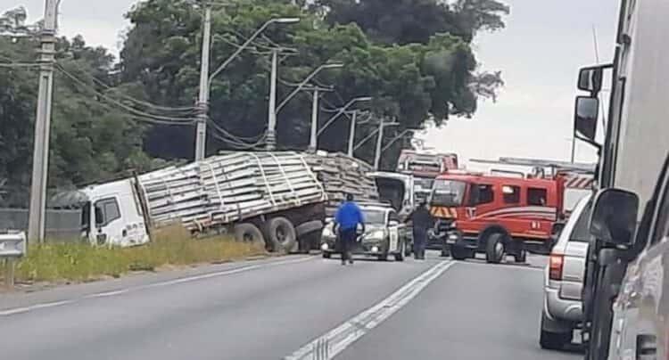 Nueve fallecidos y 10 heridos por choque en Chile