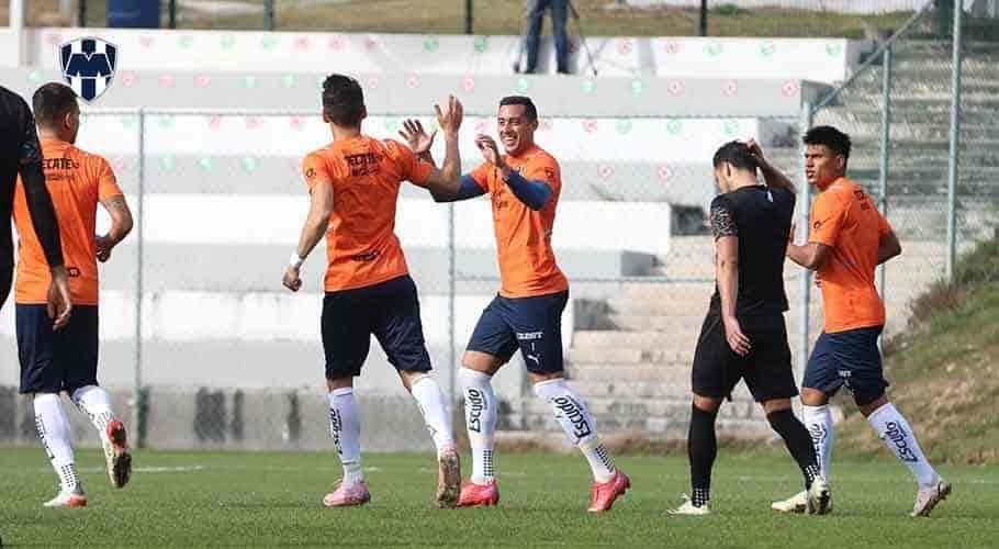 Golean Rayados a Correcaminos 12-1