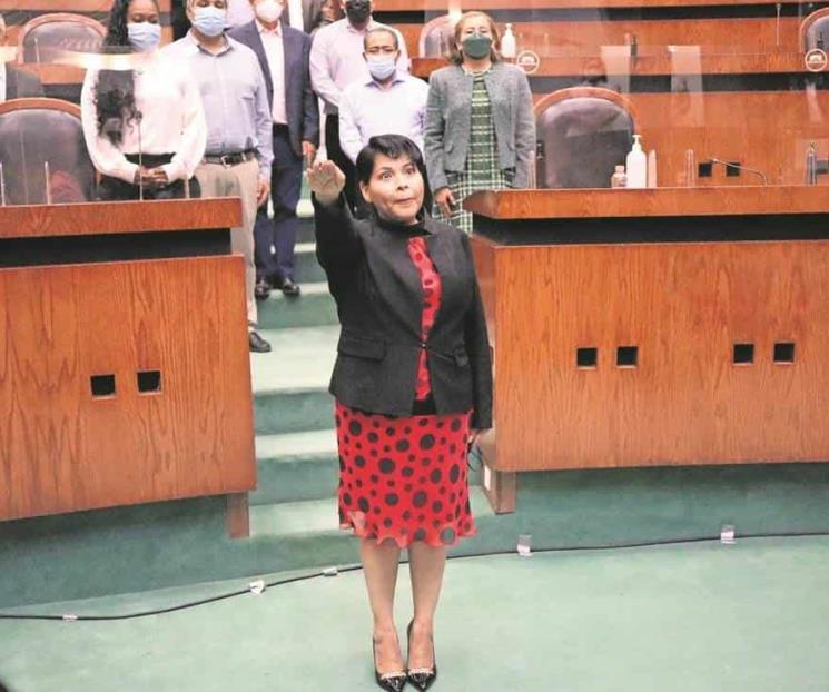 Designa Salgado a mujer militar como nueva fiscal Designa Salgado a mujer militar como nueva fiscal