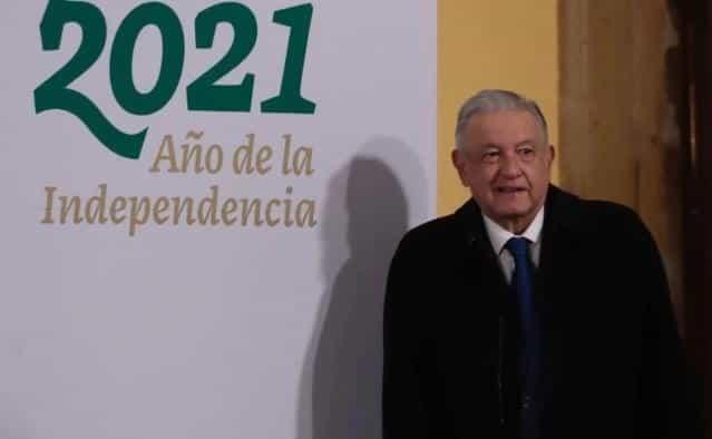 AMLO celebra que Luna desista por denuncia a consejeros