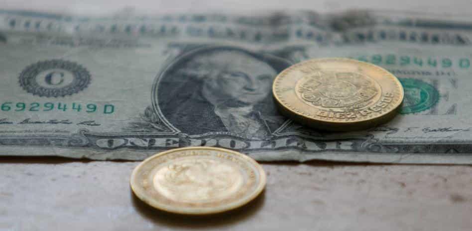 Rescate a Pemex y reforma eléctrica, los principales riesgos