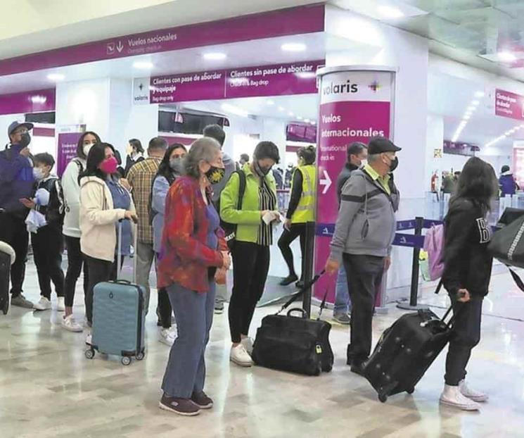 Saturan el AICM aun con ómicron