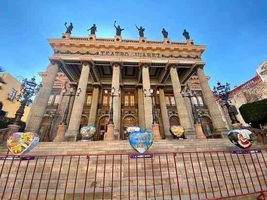 Corazones monumentales promueven turismo en Guanajuato