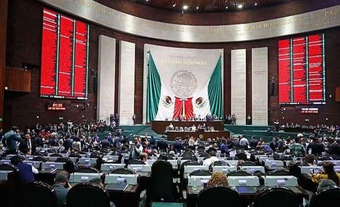 Plantean baja automática para diputados faltistas