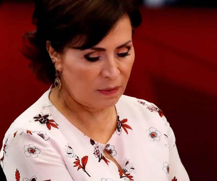 Ratifica juez prisión preventiva a Rosario Robles