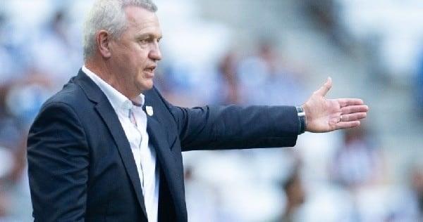 Critica Aguirre que nadie ve el futbol mexicano