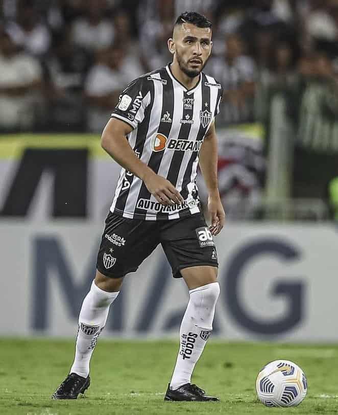 Quiere Tigres a Junior Alonso, defensa del Mineiro