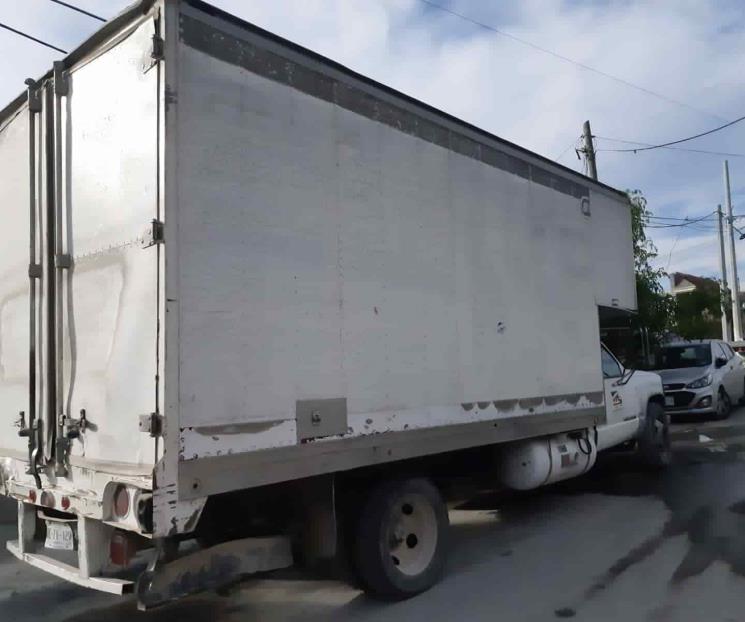 Los arrestan por robo de mercancía