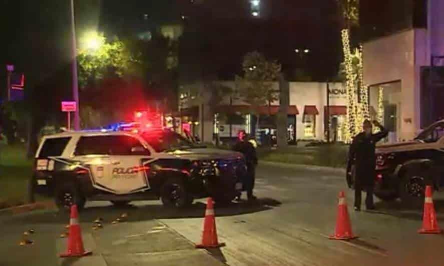 Asesinan a hombre frente a restaurante en San Pedro
