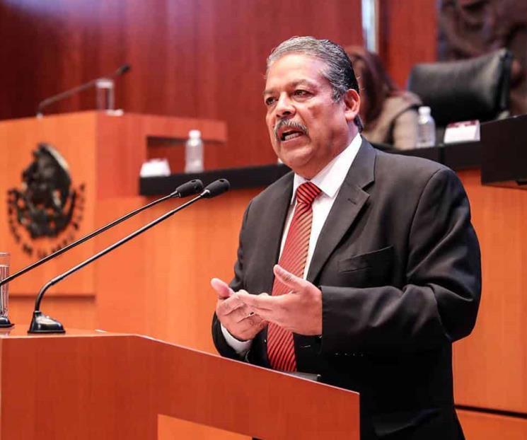 Tardan en legitimar contratos colectivos