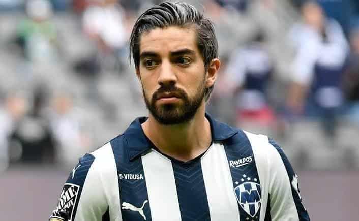 Ya está Rodolfo Pizarro en Monterrey