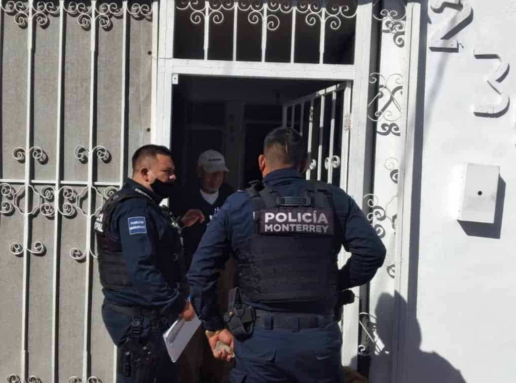 Localizan a persona de la tercera edad que se encontraba extraviada y deambulaba por el área de la central de autobuses