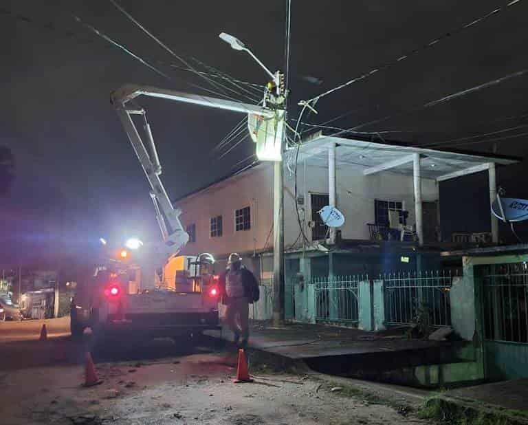 Frente frío dejó sin luz a medio millón de usuarios