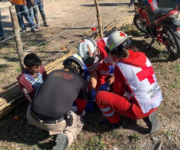 Sufre accidente en su moto Sufre accidente en su moto