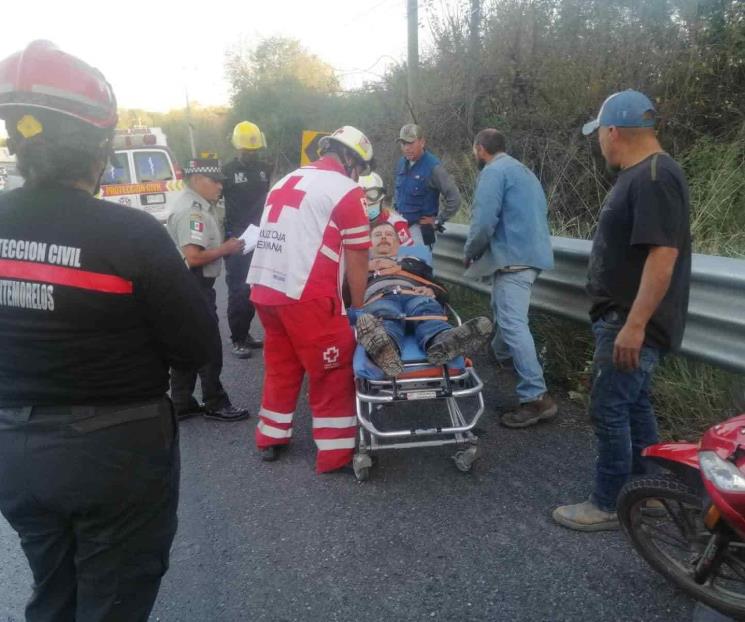 Derrapa motociclista en la Carretera Nacional
