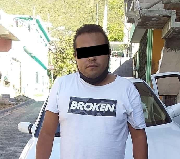 Llevaba consigo 20 envoltorios que contenían cocaína en piedra