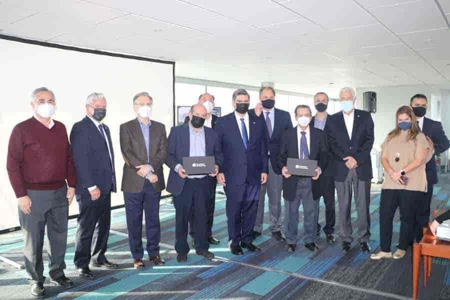 EXATEC donan beca del 100% en campus Monterrey