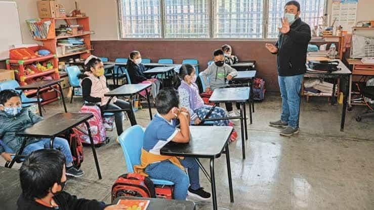 Ve magisterio complicado el regreso a las aulas