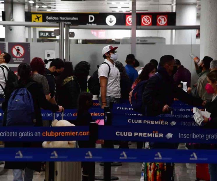 Cancelan 44 vuelos en AICM por ómicron en personal