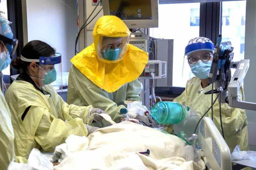 Suben hospitalizaciones de niños por Covid en EU