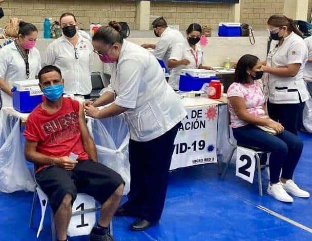 Anuncian jornada de vacunación para jóvenes de 15-17 años